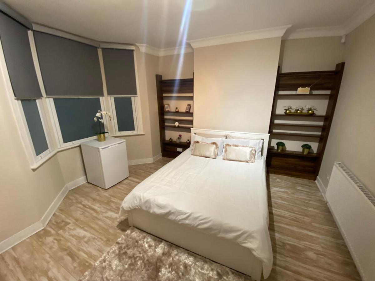 Private Rooms In Excellent Family House ,Zone 2 Λονδίνο Εξωτερικό φωτογραφία